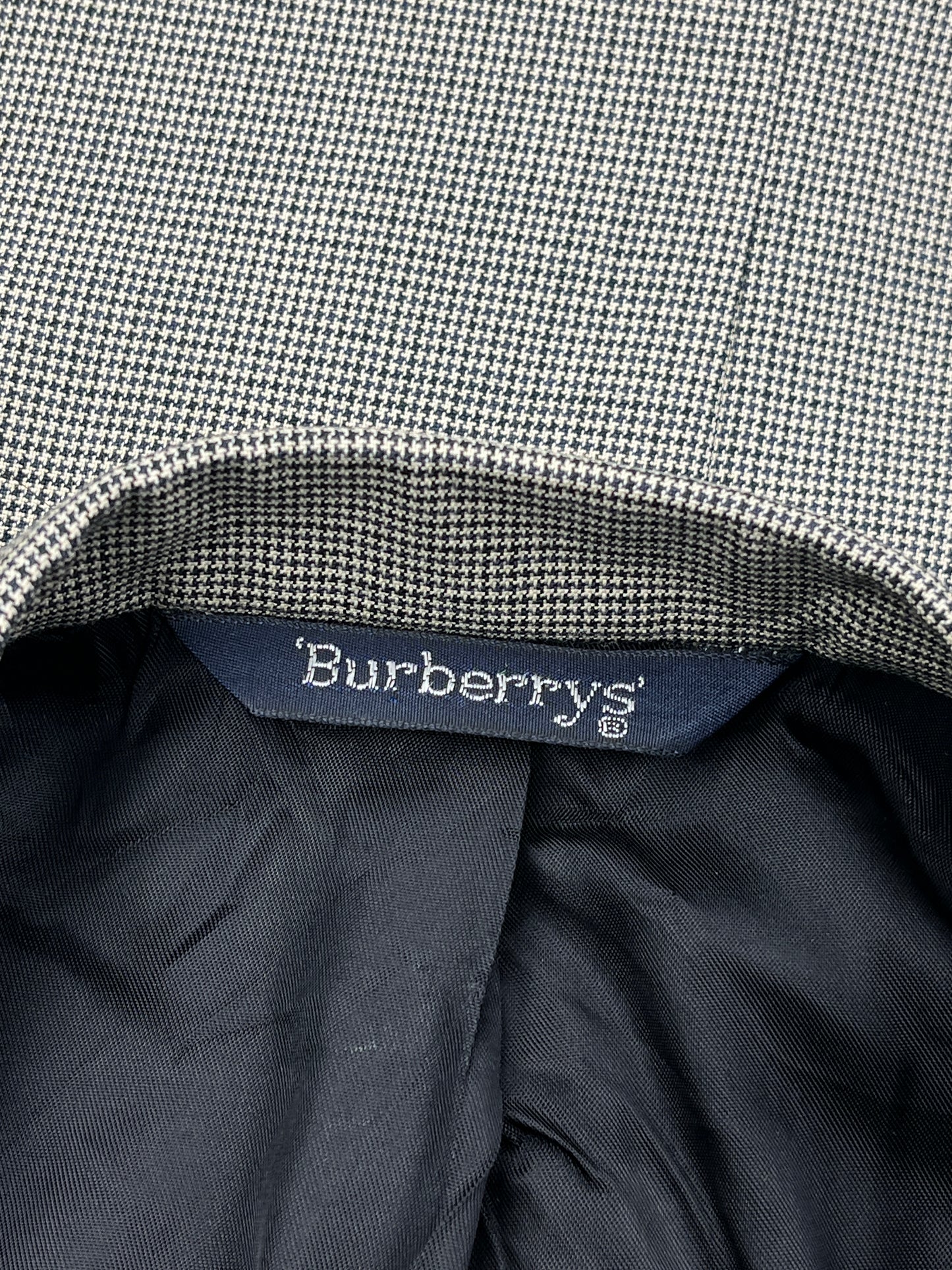 Burberrys Houndstooth Wool Blazer Burberrys Houndstooth Wool Blazer