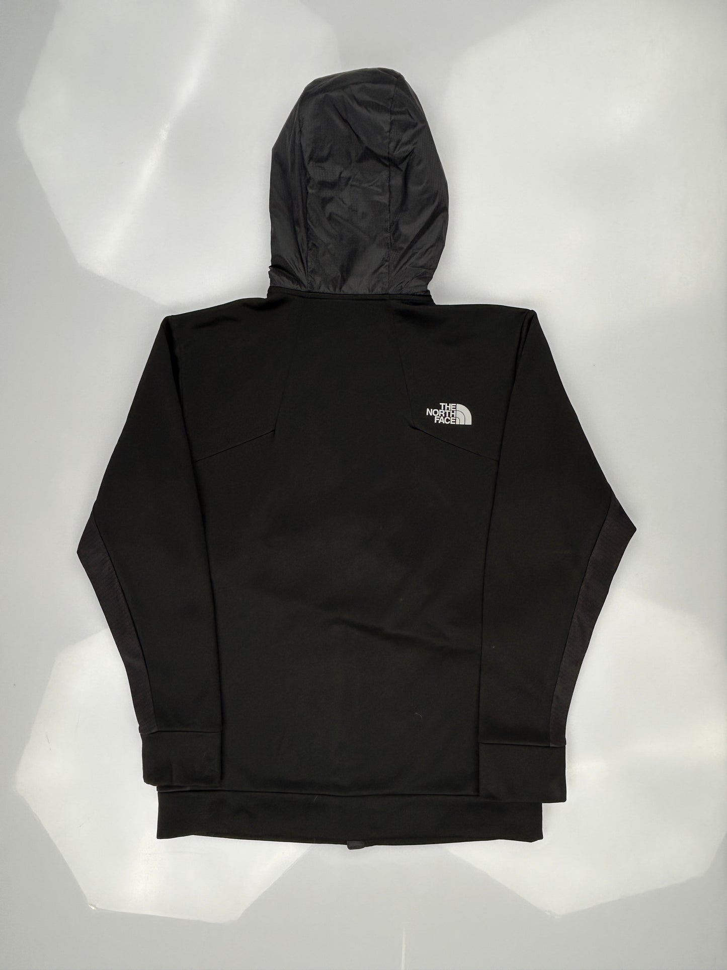 The North Face Men's Fleece Full Zip Hoodie in black The North Face Men's Fleece Full Zip Hoodie in black