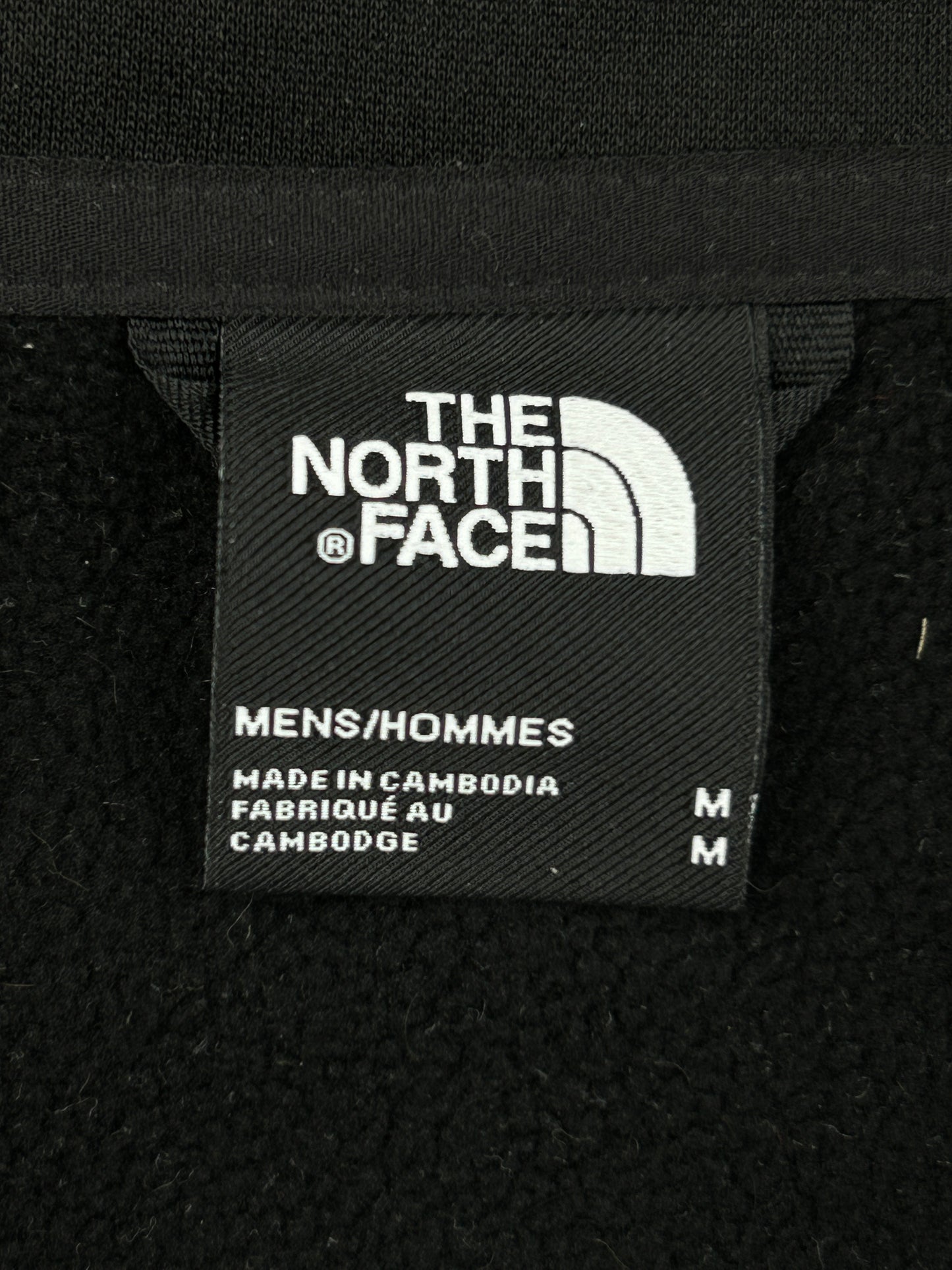 The North Face Men's Fleece Full Zip Hoodie in black The North Face Men's Fleece Full Zip Hoodie in black